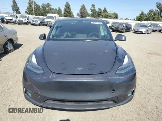 2022 Tesla Model Y Long Range z VIN 7SAYGDEE6NF429701, wystawiony jako Copart lot #58585665 z przebiegiem 86 537 mil mil oraz Szkoda całkowita • Salvage title. Historia ofert i sprzedaży dostępna na DreamBid. Obrazek 5.