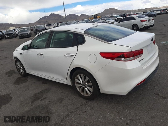 2017 Kia Optima LX z VIN 5XXGT4L37HG166870, wystawiony jako Copart lot #51380755 z przebiegiem 95 065 mil mil oraz Szkoda całkowita • Salvage title. Historia ofert i sprzedaży dostępna na DreamBid. Obrazek 2.