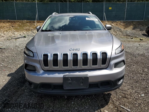 2014 Jeep Cherokee Altitude with VIN 1C4PJMCB8EW176508, listed as a Copart auction lot 53652045 with 177,761 mi miles and Salvage Title. Bid and sale history available at carsss.com. Image 5.