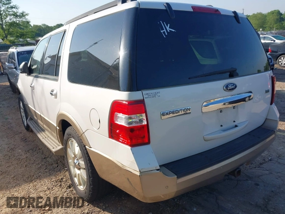 2011 Ford Expedition XLT z VIN 1FMJU1H54BEF17933, wystawiony jako IAAI lot #42077149 z przebiegiem 238 905 mil mil oraz . Historia ofert i sprzedaży dostępna na DreamBid. Obrazek 3.