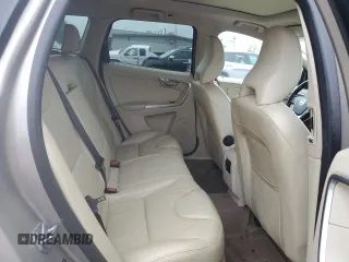 2015 Volvo XC60 T6 Premier Plus с VIN YV4902RC9F2571514, выставлен на аукционе Copart как лот 84289274 с пробегом 192 345 миль миль и Списание • Salvage title. История ставок и продаж доступна на DreamBid. Изображение 11.