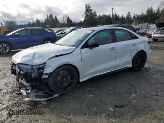2024 Audi RS 3 z VIN WUAG4DGY1RA907629, wystawiony jako Copart lot #45241425 z przebiegiem 9078 mil mil oraz Szkody całkowita. Historia ofert i sprzedaży dostępna na DreamBid. Obrazek 1.