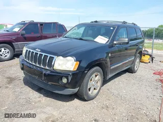 2006 Jeep Grand Cherokee Limited with VIN 1J4HR58296C114768, listed as a IAAI auction lot 42080086 with 193,446 mi miles. Bid and sale history available at carsss.com. Image 2.