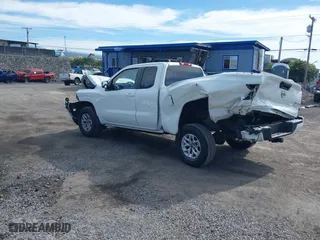 2024 Nissan Frontier S with VIN 1N6ED1CM1RN660317, listed as a IAAI auction lot 41086992 with 4,933 mi miles. Bid and sale history available at carsss.com. Image 3.
