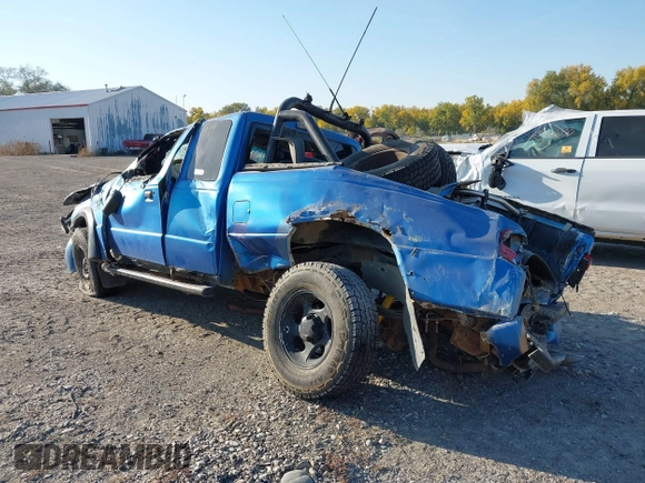 2001 Ford Ranger XL Fleet with VIN 1FTZR15E41TA37401, listed as a IAAI auction lot 40584500 with 1 mi miles. Bid and sale history available at carsss.com. Image 3.