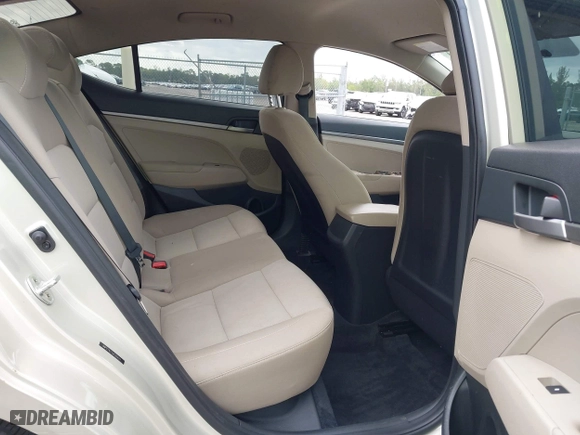 2018 Hyundai Elantra SE with VIN 5NPD74LF2JH295627, listed as a IAAI auction lot 41901934 with 114,008 mi miles. Bid and sale history available at carsss.com. Image 8.