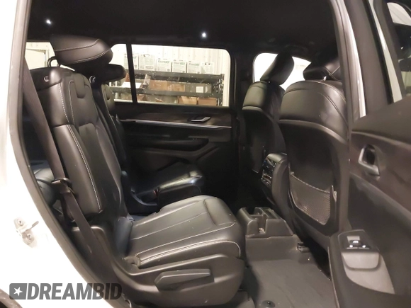 2024 Jeep Grand Cherokee Limited with VIN 1C4RJKBG1R8563129, listed as a IAAI auction lot 42289044 with 29,655 mi miles and . Bid and sale history available at DreamBid. Image 8.