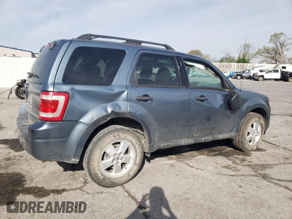 2012 Ford Escape XLT z VIN 1FMCU0D71CKA38530, wystawiony jako Copart lot #54211035 z przebiegiem 136 193 mil mil oraz Szkoda całkowita • Salvage title. Historia ofert i sprzedaży dostępna na DreamBid. Obrazek 3.