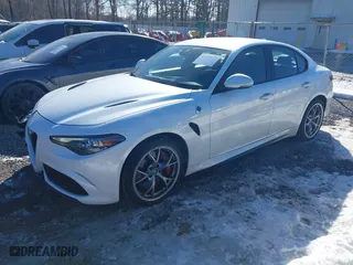 2018 Alfa Romeo Giulia Quadrifoglio with VIN ZARFAEAV8J7568865, listed as a IAAI auction lot 41459735 with 36,813 mi miles. Bid and sale history available at carsss.com. Image 17.