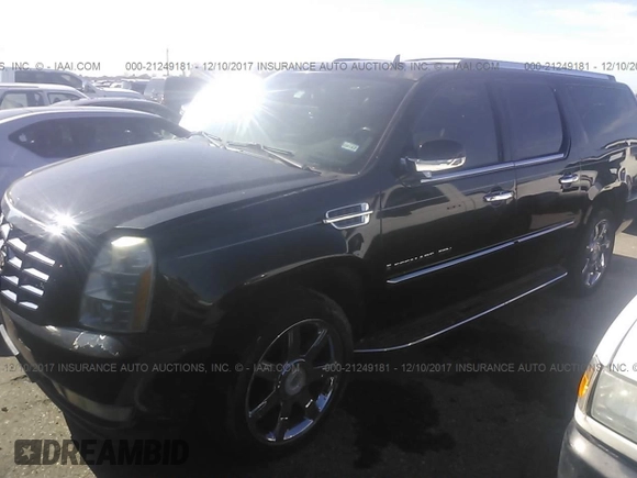 2008 Cadillac Escalade ESV with VIN 1GYFK66808R258234, listed as a IAAI auction lot 21249181 with 1 mi miles. Bid and sale history available at carsss.com. Image 2.