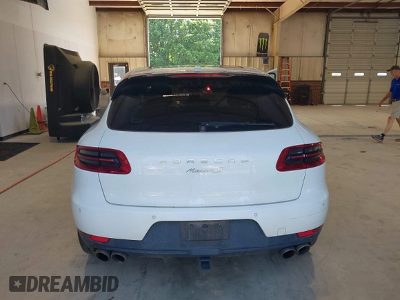 2016 Porsche Macan S with VIN WP1AB2A50GLB50914, listed as a IAAI auction lot 42603582 with 95,200 mi miles and . Bid and sale history available at DreamBid. Image 16.