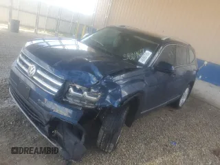 2018 Volkswagen Atlas SEL Premium z VIN 1V2NR2CAXJC588967, wystawiony jako Copart lot #48889705 z przebiegiem 110 774 mil mil oraz Szkoda całkowita • Salvage title. Historia ofert i sprzedaży dostępna na DreamBid. Obrazek 1.