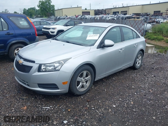 2014 Chevrolet Cruze 1LT with VIN 1G1PC5SB4E7153697, listed as a IAAI auction lot 42682055 with 273,905 mi miles and . Bid and sale history available at DreamBid. Image 2.