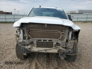 2023 Ram 2500 Tradesman z VIN 3C6UR5HJ6PG500730, wystawiony jako Copart lot #57287255 z przebiegiem 124 467 mil mil oraz Szkoda całkowita • Salvage title. Historia ofert i sprzedaży dostępna na DreamBid. Obrazek 5.