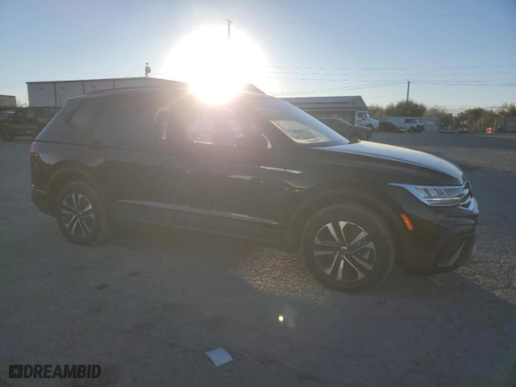 2022 Volkswagen Tiguan S with VIN 3VV1B7AX9NM117827, listed as a Copart auction lot 79963504 with 42,546 mi miles and Salvage Title. Bid and sale history available at carsss.com. Image 4.