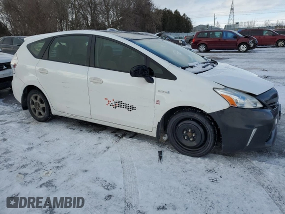 2014 Toyota Prius Two with VIN JTDZN3EU3E3300658, listed as a Copart auction lot 42302035 with 656,066 mi miles and Clean Title. Bid and sale history available at DreamBid. Image 4.