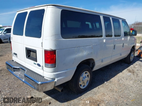 2010 Ford Econoline Passenger XL z VIN 1FBNE3BL2ADA55306, wystawiony jako IAAI lot #41591766 z przebiegiem 109 665 mil mil oraz . Historia ofert i sprzedaży dostępna na DreamBid. Obrazek 4.
