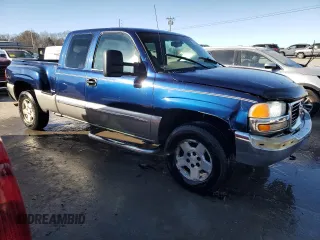 1999 GMC New Sierra 1500 SLE with VIN 2GTEK19T1X1536277, listed as a Copart auction lot 84167864 with 276,970 mi miles and Salvage Title. Bid and sale history available at carsss.com. Image 4.