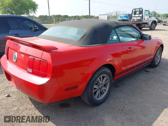 2005 Ford Mustang Deluxe with VIN 1ZVFT84N055191982, listed as a IAAI auction lot 41928428 with 94,495 mi miles. Bid and sale history available at carsss.com. Image 4.
