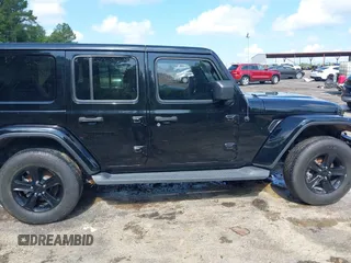 2020 Jeep Wrangler Unlimited Sahara z VIN 1C4HJXEN6LW106869, wystawiony jako IAAI lot #42390113 z przebiegiem 56 907 mil mil oraz . Historia ofert i sprzedaży dostępna na DreamBid. Obrazek 14.