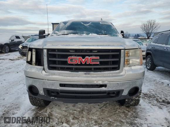 2010 GMC Sierra 1500 with VIN 1GTSKVE04AZ174322, listed as a Copart auction lot 88665495 with 149,792 mi miles and Salvage Title. Bid and sale history available at DreamBid. Image 5.