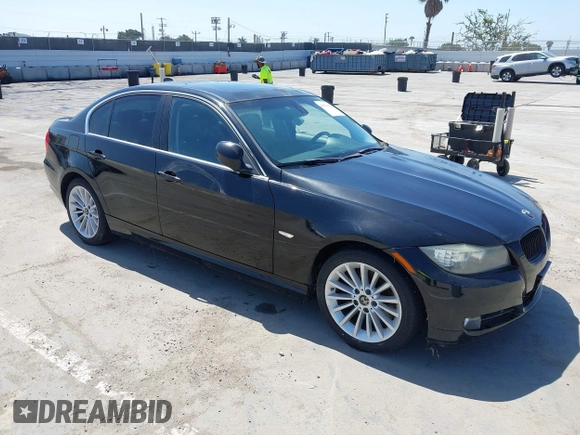 2011 BMW 3 Series 335d z VIN WBAPN7C53BF183620, wystawiony jako IAAI lot #42516979 z przebiegiem 118 828 mil mil oraz . Historia ofert i sprzedaży dostępna na DreamBid. Obrazek 1.