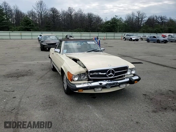 1989 Mercedes-Benz 560 SL z VIN WDBBA48D9KA102252, wystawiony jako Copart lot #61684484 z przebiegiem 111 537 mil mil oraz Szkoda całkowita • Salvage title. Historia ofert i sprzedaży dostępna na DreamBid. Obrazek 10.