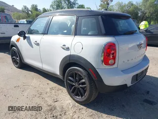 2013 MINI Countryman with VIN WMWZB3C56DWR35601, listed as a IAAI auction lot 42689147 with 80,024 mi miles and . Bid and sale history available at DreamBid. Image 3.
