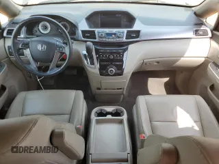 2013 Honda Odyssey EX-L with VIN 5FNRL5H68DB075153, listed as a Copart auction lot 60887325 with 263,001 mi miles and Salvage title. Bid and sale history available at DreamBid. Image 8.