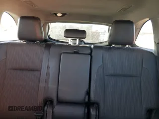 2017 Toyota Highlander LE z VIN 5TDZZRFH5HS195603, wystawiony jako Copart lot #50264785 z przebiegiem 165 116 mil mil oraz Szkoda całkowita • Salvage title. Historia ofert i sprzedaży dostępna na DreamBid. Obrazek 10.