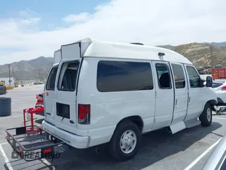 2006 Ford Econoline Cargo с VIN 1FTNE24W66DA55989, выставлен на аукционе IAAI как лот 42358587 с пробегом Не указан миль и . История ставок и продаж доступна на DreamBid. Изображение 13.