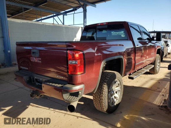 2015 GMC Sierra 2500HD Denali z VIN 1GT120E83FF114643, wystawiony jako Copart lot #57632835 z przebiegiem 166 561 mil mil oraz Szkoda całkowita • Salvage title. Historia ofert i sprzedaży dostępna na DreamBid. Obrazek 3.