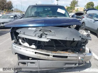 2005 Chevrolet Tahoe Z71 with VIN 1GNEC13T95R192599, listed as a IAAI auction lot 41955397 with 179,292 mi miles. Bid and sale history available at carsss.com. Image 12.