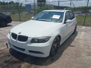 2006 BMW 3 Series 325i with VIN WBAVB13586KR64000, listed as a IAAI auction lot 42185081 with 160,589 mi miles. Bid and sale history available at carsss.com. Image 2.