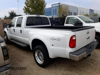 2008 Ford F-450 XL with VIN 1FTXW43R18EC17201, listed as a Copart auction lot 70775874 with 121,739 mi miles and Clean Title. Bid and sale history available at carsss.com. Image 2.