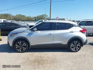 2018 Nissan Kicks SR with VIN 3N1CP5CU5JL532145, listed as a IAAI auction lot 41806458 with 109,721 mi miles. Bid and sale history available at carsss.com. Image 14.