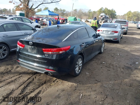 2017 Kia Optima EX with VIN 5XXGU4L3XHG176029, listed as a IAAI auction lot 41481536 with 282,759 mi miles. Bid and sale history available at carsss.com. Image 4.