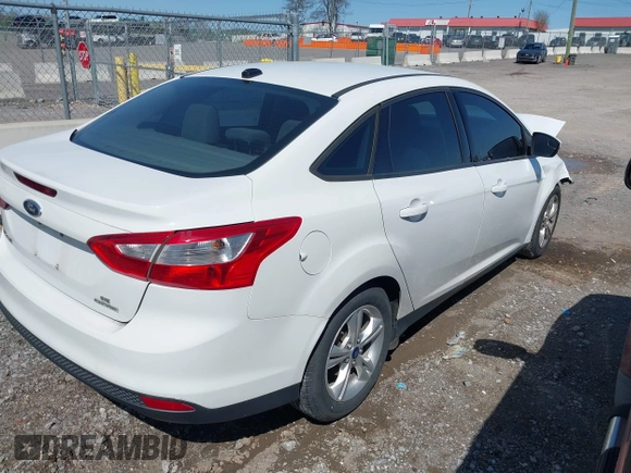 2014 Ford Focus SE with VIN 1FADP3F28EL370650, listed as a IAAI auction lot 41989922 with 142,599 mi miles and . Bid and sale history available at carsss.com. Image 4.