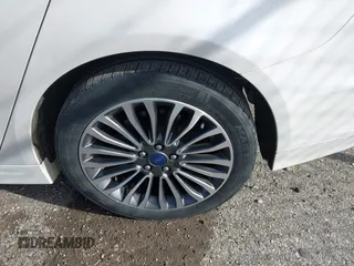 2018 Ford Fusion SE with VIN 3FA6P0HDXJR127018, listed as a IAAI auction lot 42013450 with 93,761 mi miles. Bid and sale history available at carsss.com. Image 17.