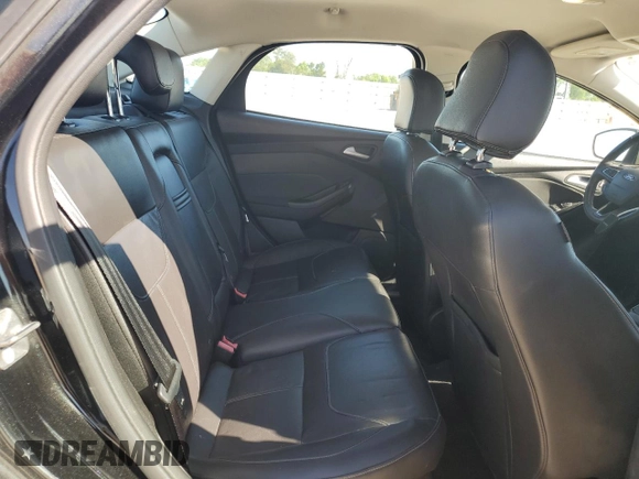2015 Ford Focus Titanium with VIN 1FADP3J24FL305710, listed as a Copart auction lot 52413155 with 181,571 mi miles and Clean Title. Bid and sale history available at carsss.com. Image 10.
