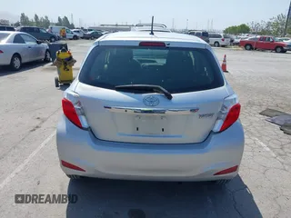 2014 Toyota Yaris L с VIN JTDKTUD35ED596783, выставлен на аукционе IAAI как лот 42431371 с пробегом 111 847 миль миль и . История ставок и продаж доступна на DreamBid. Изображение 17.