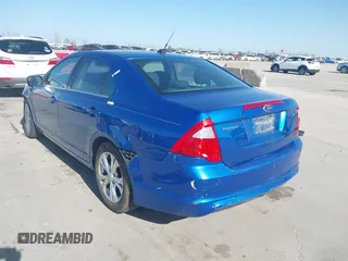 2012 Ford Fusion SE z VIN 3FAHP0HA9CR395009, wystawiony jako IAAI lot #41855650 z przebiegiem 178 901 mil mil oraz . Historia ofert i sprzedaży dostępna na DreamBid. Obrazek 3.