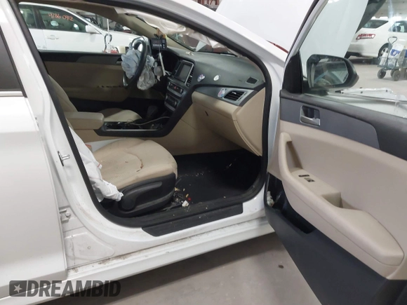 2018 Hyundai Sonata SE with VIN 5NPE24AF6JH601623, listed as a IAAI auction lot 41854043 with Not Provided miles and . Bid and sale history available at carsss.com. Image 5.