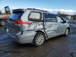 2012 Toyota Sienna XLE with VIN 5TDDK3DC9CS047675, listed as a Copart auction lot 43579335 with 0 mi miles and Clean Title. Bid and sale history available at carsss.com. Image 3.