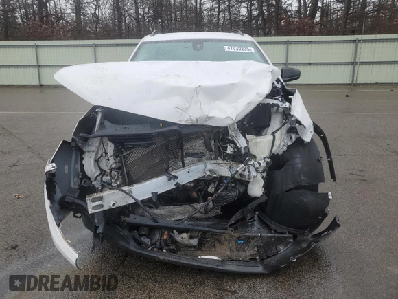 2020 GMC Terrain SLE with VIN 3GKALTEV5LL102147, listed as a Copart auction lot 47030235 with 41,235 mi miles and Salvage Title. Bid and sale history available at carsss.com. Image 5.