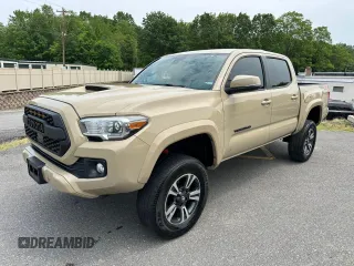 2018 Toyota Tacoma SR with VIN 3TMCZ5AN2JM149793, listed as a Copart auction lot 60251095 with 196,612 mi miles and Clean title. Bid and sale history available at DreamBid. Image 1.