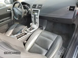 2013 Volvo C70 T5 с VIN YV1672MC8DJ139339, выставлен на аукционе Copart как лот 55980475 с пробегом 64 934 миль миль и Списание • Salvage title. История ставок и продаж доступна на DreamBid. Изображение 8.