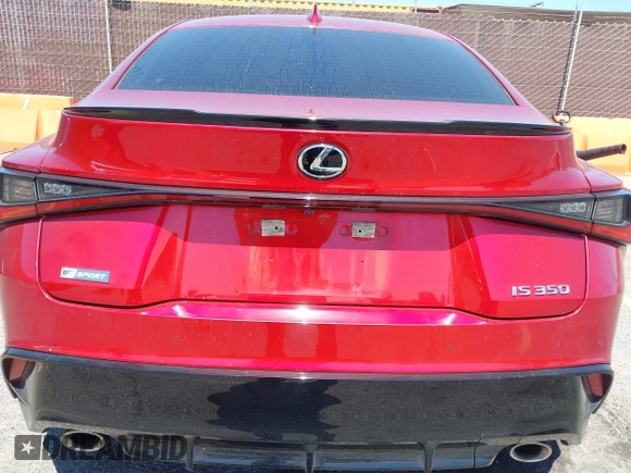 2021 Lexus IS 350 F Sport z VIN JTHGZ1B21M5047800, wystawiony jako IAAI lot #42618974 z przebiegiem 34 815 mil mil oraz . Historia ofert i sprzedaży dostępna na DreamBid. Obrazek 16.