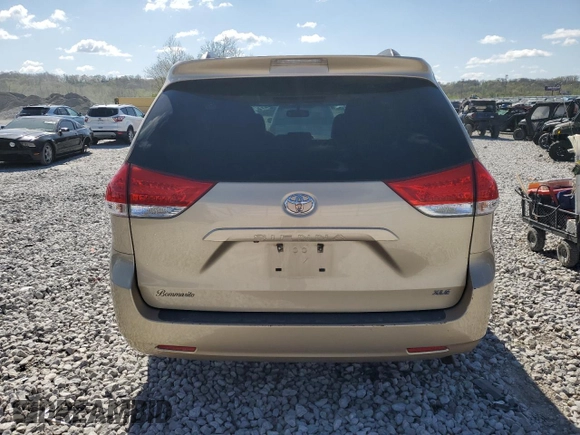 2011 Toyota Sienna XLE AAS with VIN 5TDYK3DC1BS160682, listed as a Copart auction lot 53193325 with 236,653 mi miles and Clean Title. Bid and sale history available at carsss.com. Image 6.