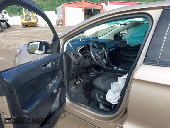 2021 Ford Edge SE with VIN 2FMPK4G90MBA19667, listed as a IAAI auction lot 42215758 with 27,496 mi miles and . Bid and sale history available at DreamBid. Image 5.